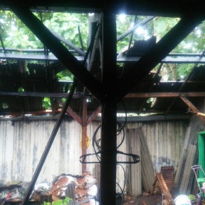 Foto: kondisi rumah yang terbakar.